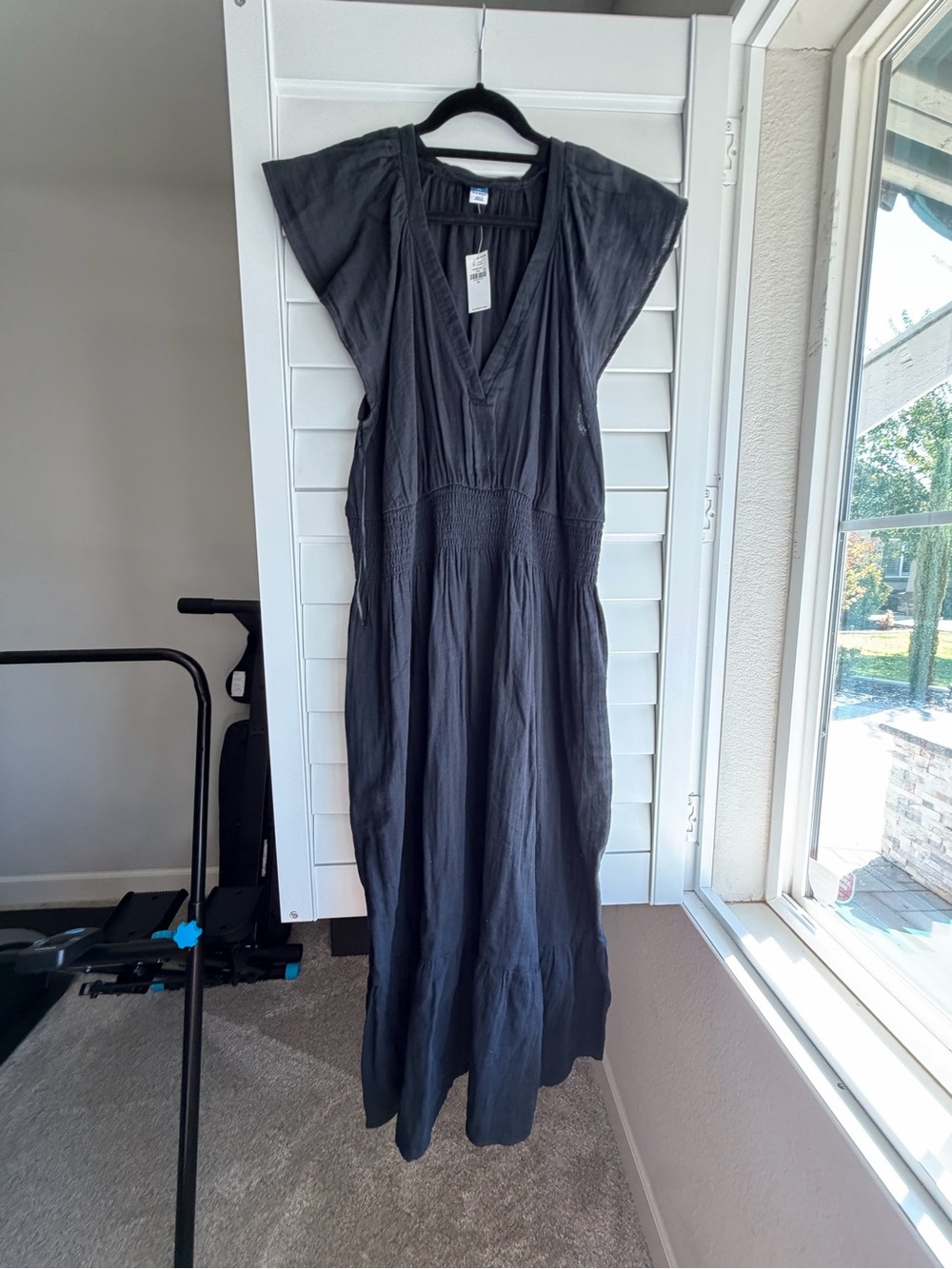 Old Navy Black V-Neck Maxi Dress with Smocked Waist